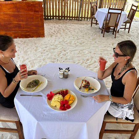 Relax Hotel Taj Nungwi Eksteriør billede